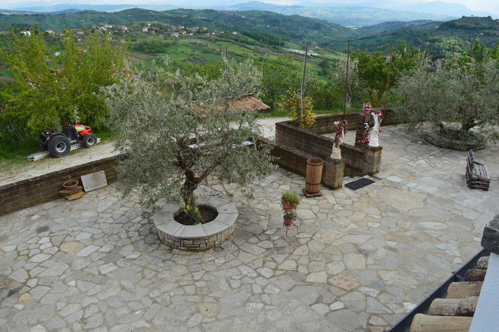 Villa Tre Colli Agri B&B Ариано Ирпино Екстериор снимка