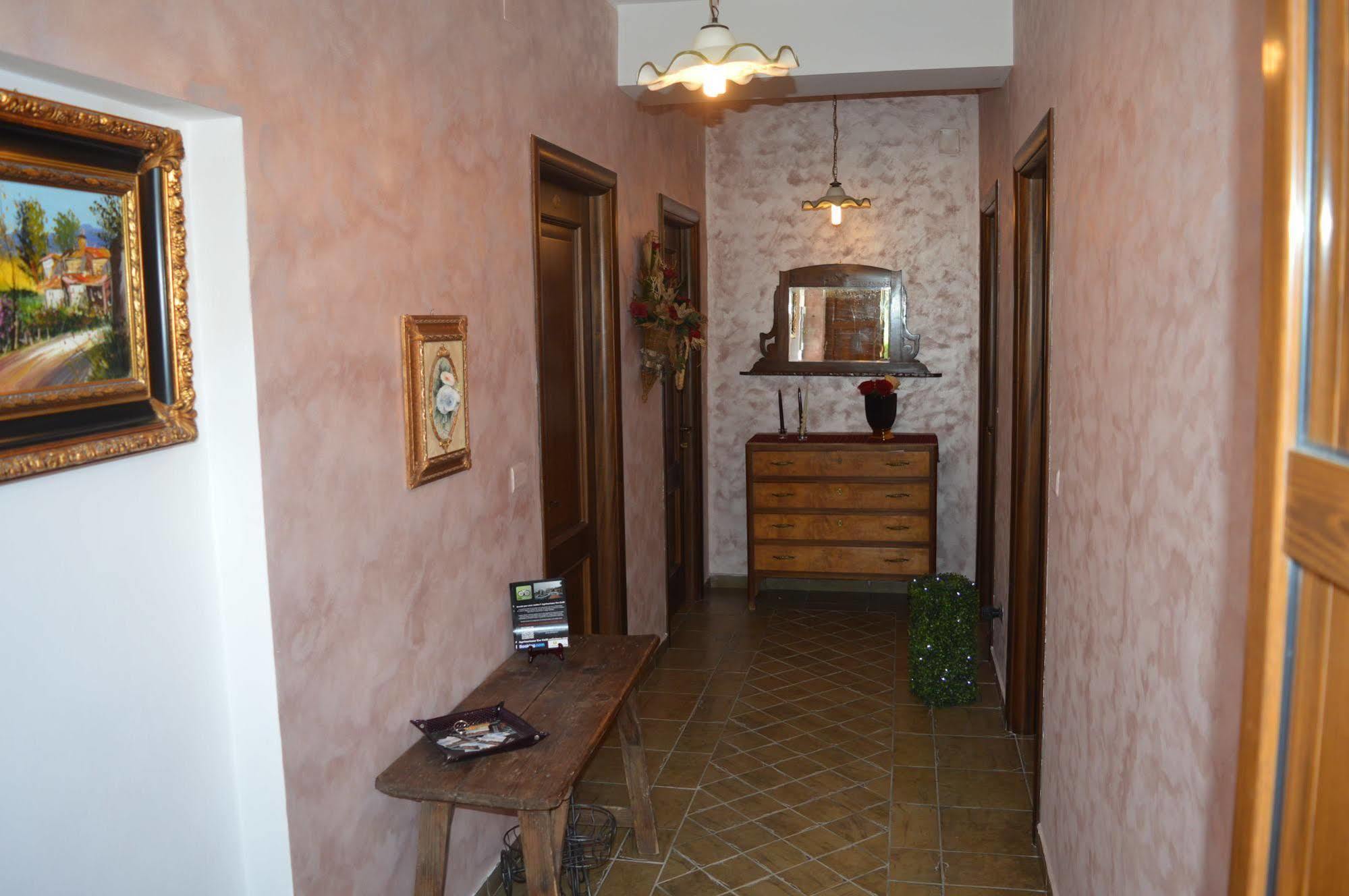 Villa Tre Colli Agri B&B Ариано Ирпино Екстериор снимка