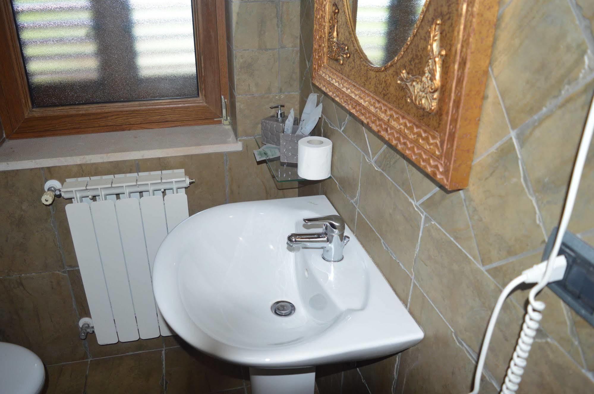 Villa Tre Colli Agri B&B Ариано Ирпино Екстериор снимка