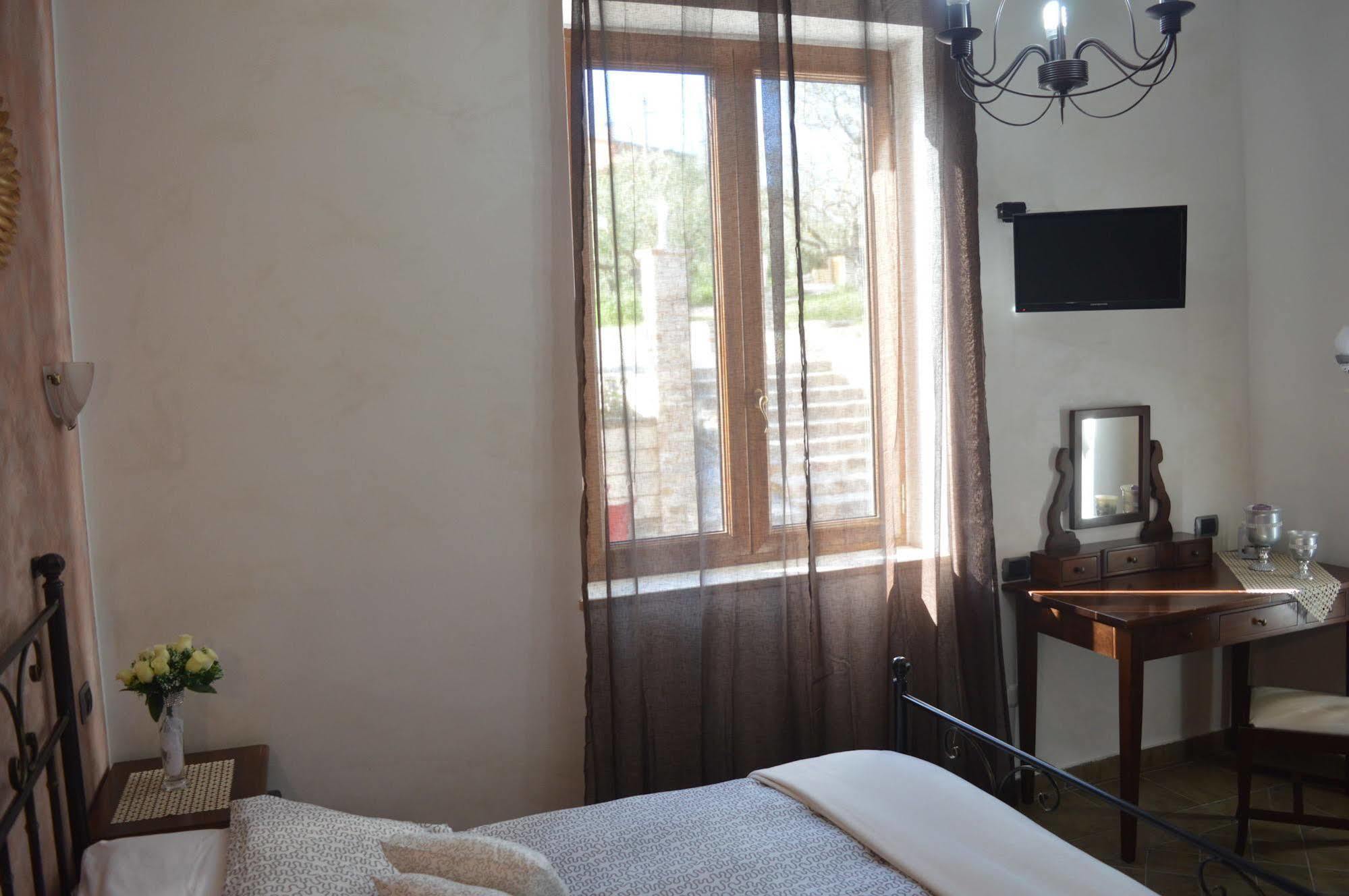 Villa Tre Colli Agri B&B Ариано Ирпино Екстериор снимка